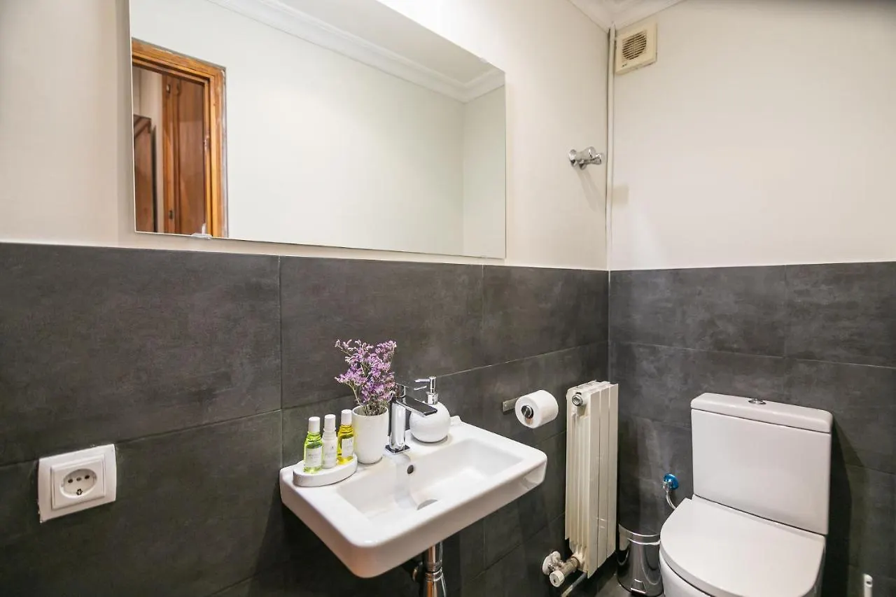 Avinyo 2 Gotic - Spacious Loft In Gothic Quarter! Barcelona