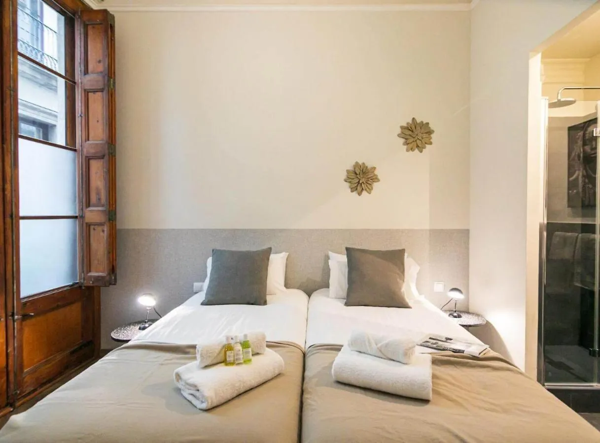 Avinyo 2 Gotic - Spacious Loft In Gothic Quarter! Barcelona Spain