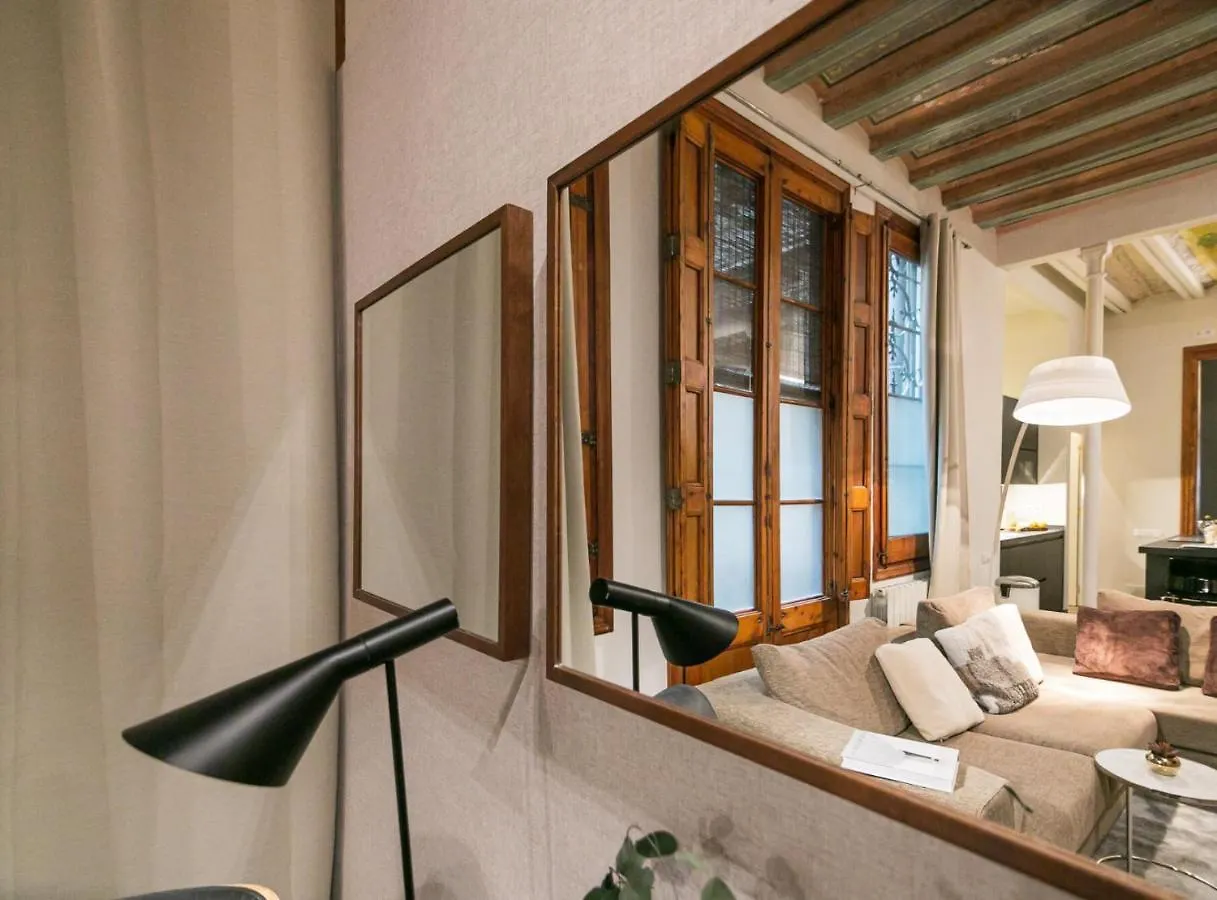 Avinyo 2 Gotic - Spacious Loft In Gothic Quarter! Barcelona