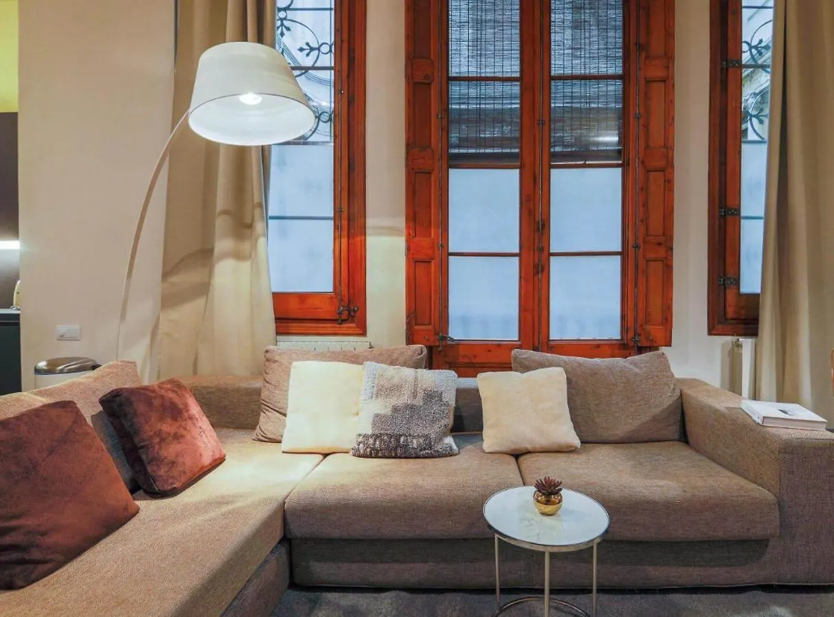 Apartment Avinyo 2 Gotic - Spacious Loft In Gothic Quarter! Barcelona